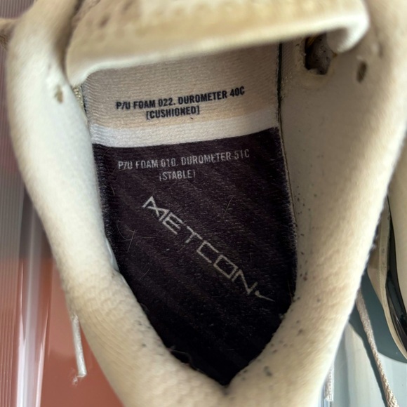 Nike // Metcon 6 Shoes WITH Inserts - Picture 4 of 7